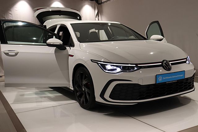 Golf GTI 2.0 TSI DSG NAVI PDC KAMERA SHZ SPORTFW