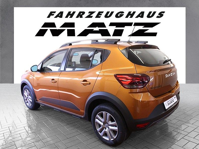Fahrzeugabbildung Dacia Sandero TCe90 Stepway Expression*Media Display*