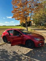 Mazda 3 2.0 SKYACTIV-G 120 Urban Limited 1250/1500 - rote Mazda 3