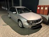 Nissan Primera 2.0l - Nissan Primera mit Benzin-Antrieb: Automatik