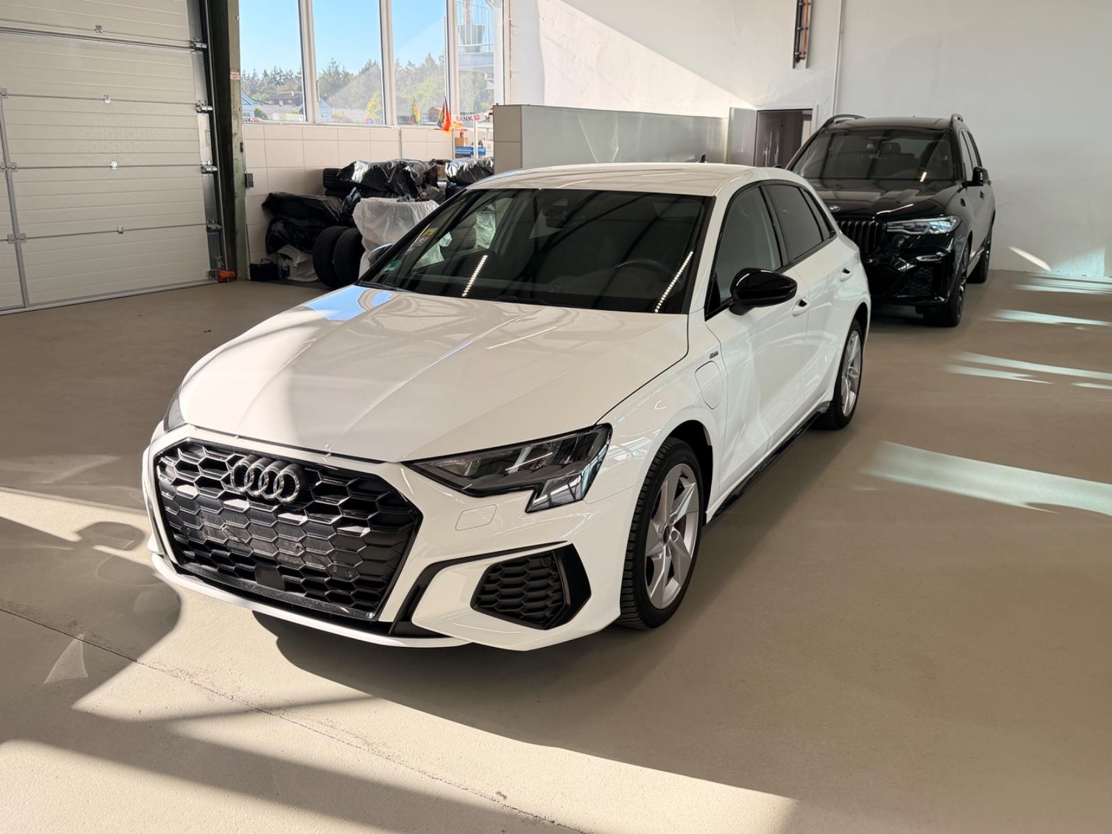 Audi A3 Sportback 45 TFSI e S line-VirtualCockpit