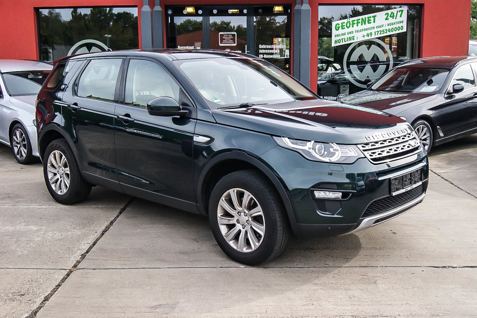Fahrzeugabbildung Land Rover Discovery Sport 2.0 HSE AUTO LEDER PANORAMA 1.HD