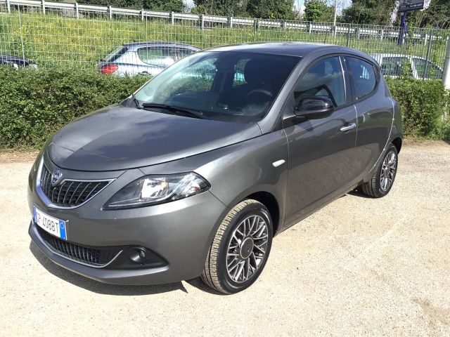 Jiný Lancia Ypsilon 1.0 FireFly 70cv Hybrid Gold Plus