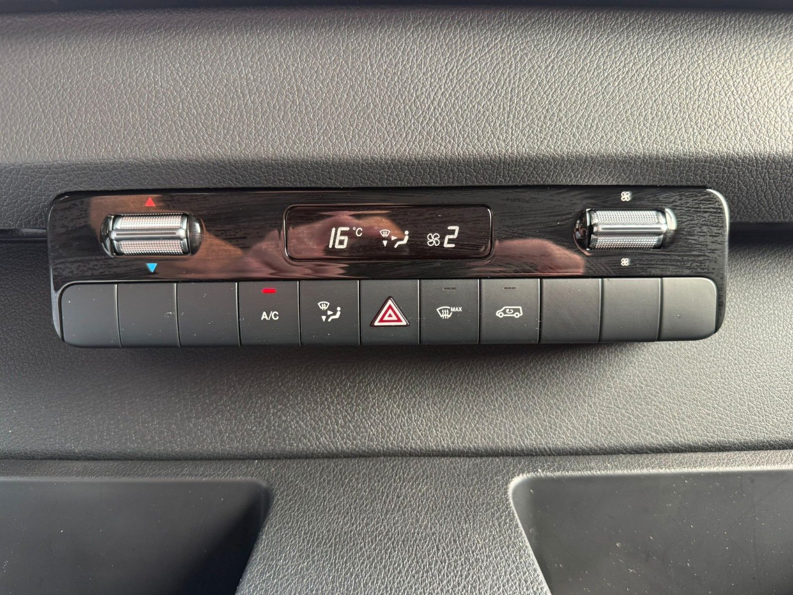 Fahrzeugabbildung Mercedes-Benz Sprinter 317 CDI 9G 3665 AHK3,5 Klima 360