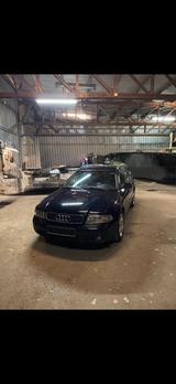 Audi A4 B5 1,9TDi Quattro 6 - Gang - Audi A4 aus 2000: 1.9