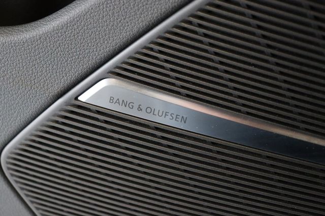 Fahrzeugabbildung Audi Q7 45 TDI Quattro S line|1HAND|PANO|B&O|ACC|