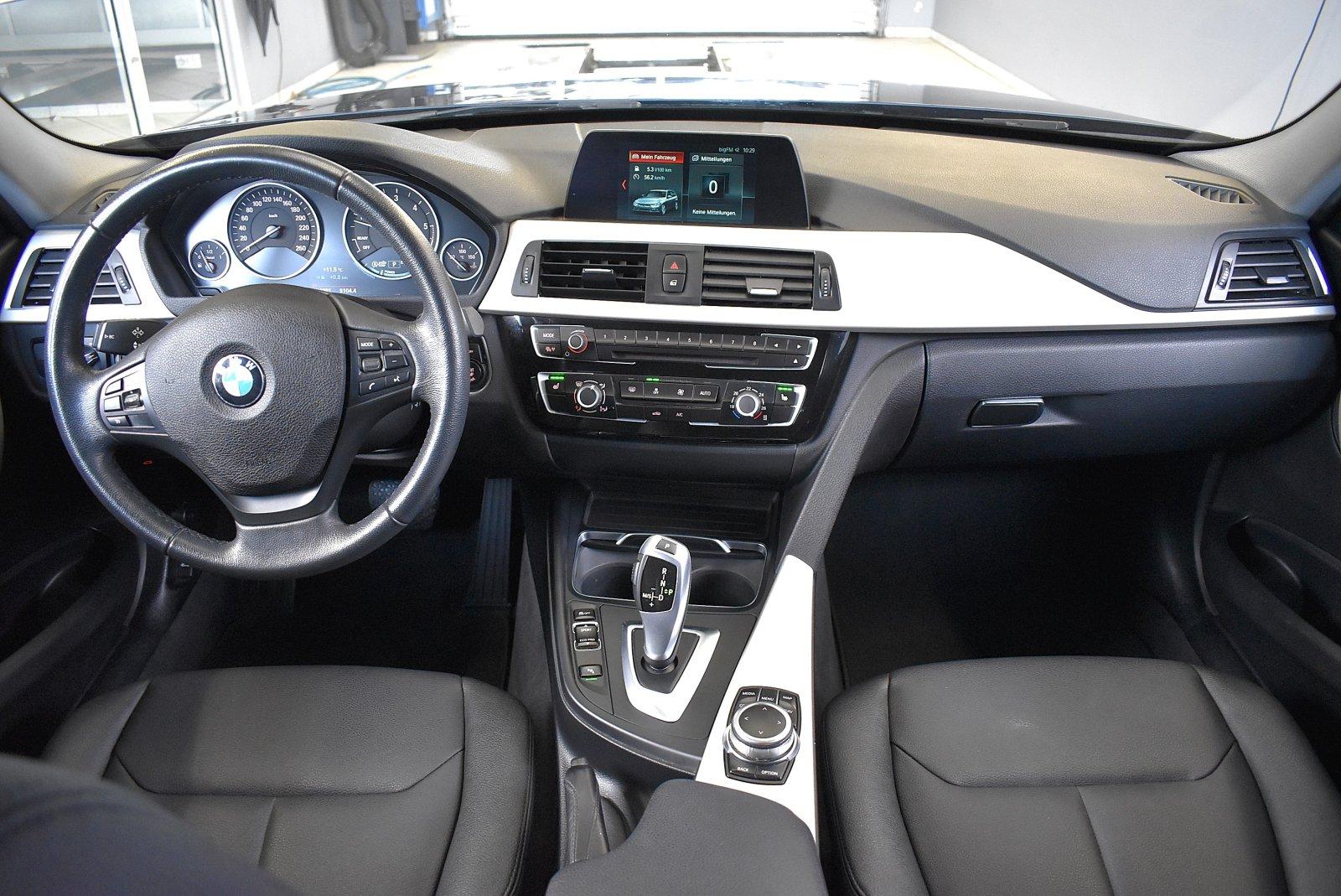 BMW 318d Advantage Steptronic *LED*Navi*Leder*AHK