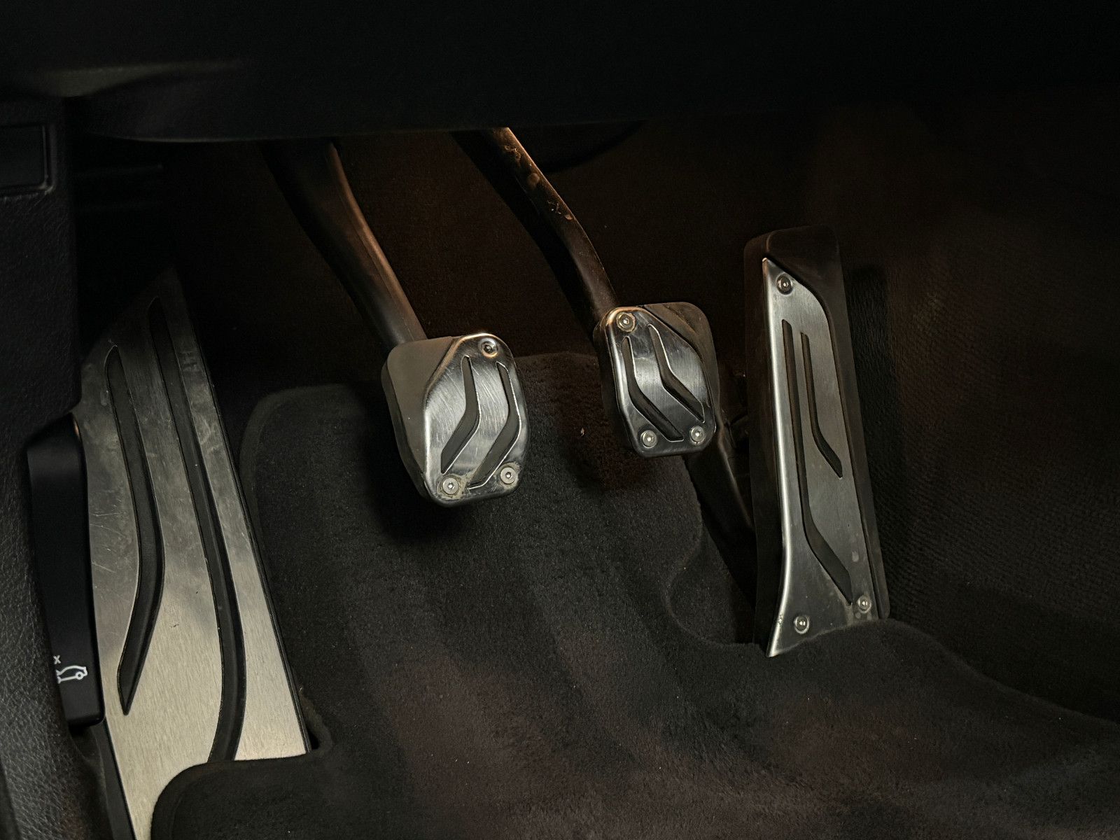 Fahrzeugabbildung BMW 435 i Coupe|SCHALTER|M-Performance|HIFI|LEDER
