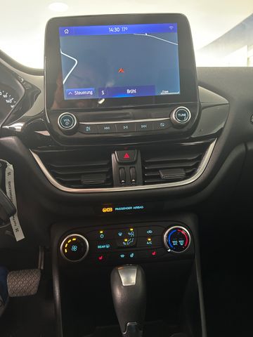 Fahrzeugabbildung Ford Fiesta Cool & Connect*1.Hd*SHG*SHZ*