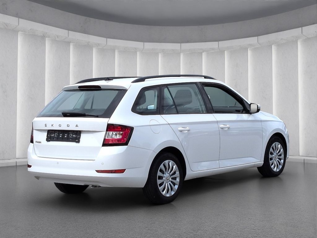 Skoda Fabia — fotografia 3