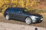 BMW 523i A Touring INDIVIDUAL 19" Pano USB Leder E61 - BMW 5 Series: E61