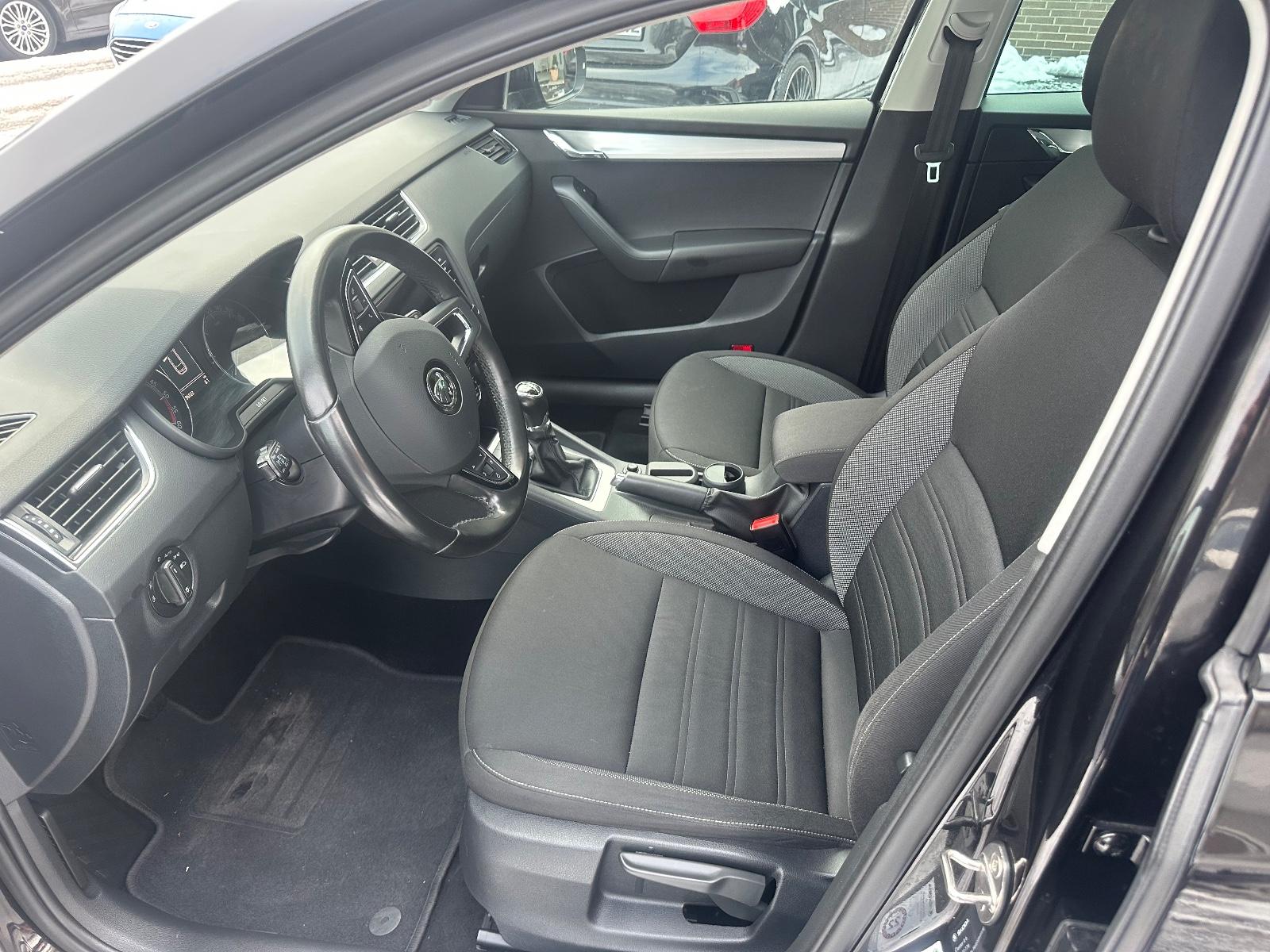 Skoda Octavia Combi Ambition - 1129