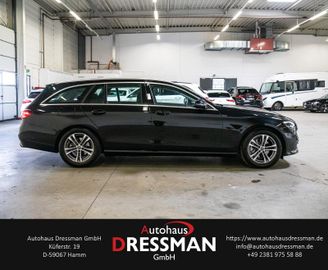 Mercedes E 200 - 4