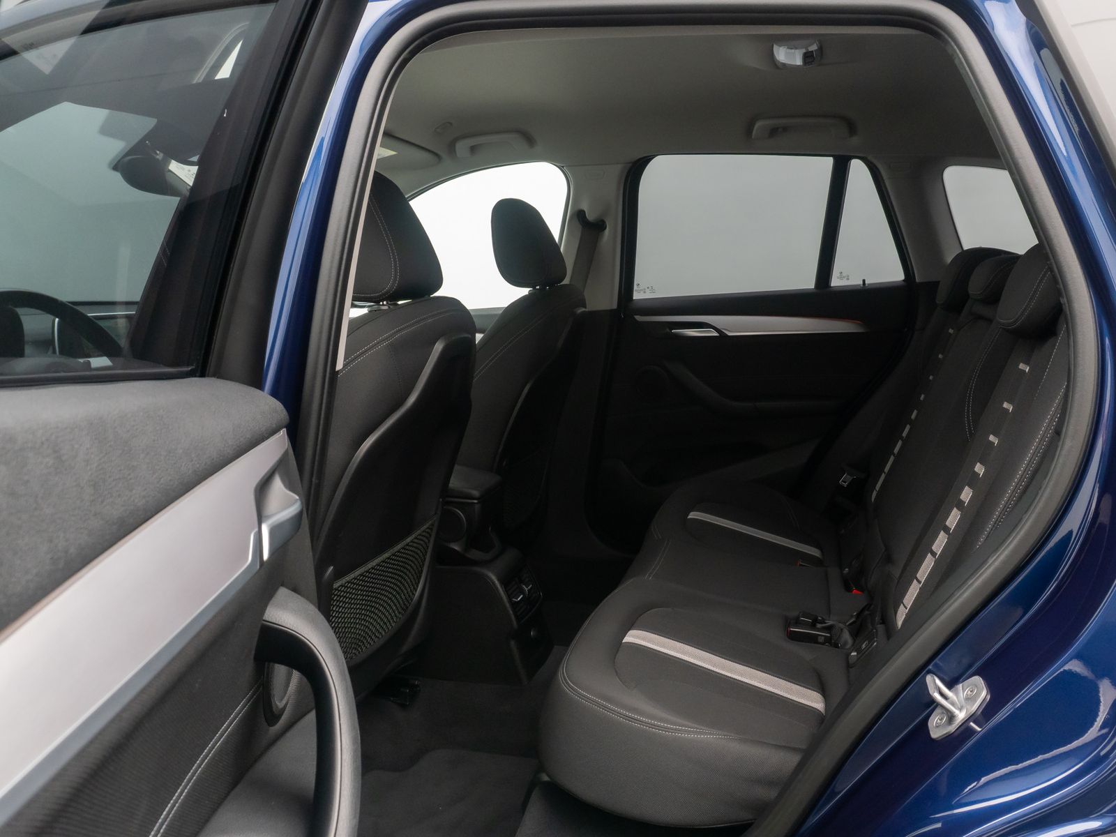 Fahrzeugabbildung BMW X1 sD18d Sport Line ParkAss Navi GeschwindigReg