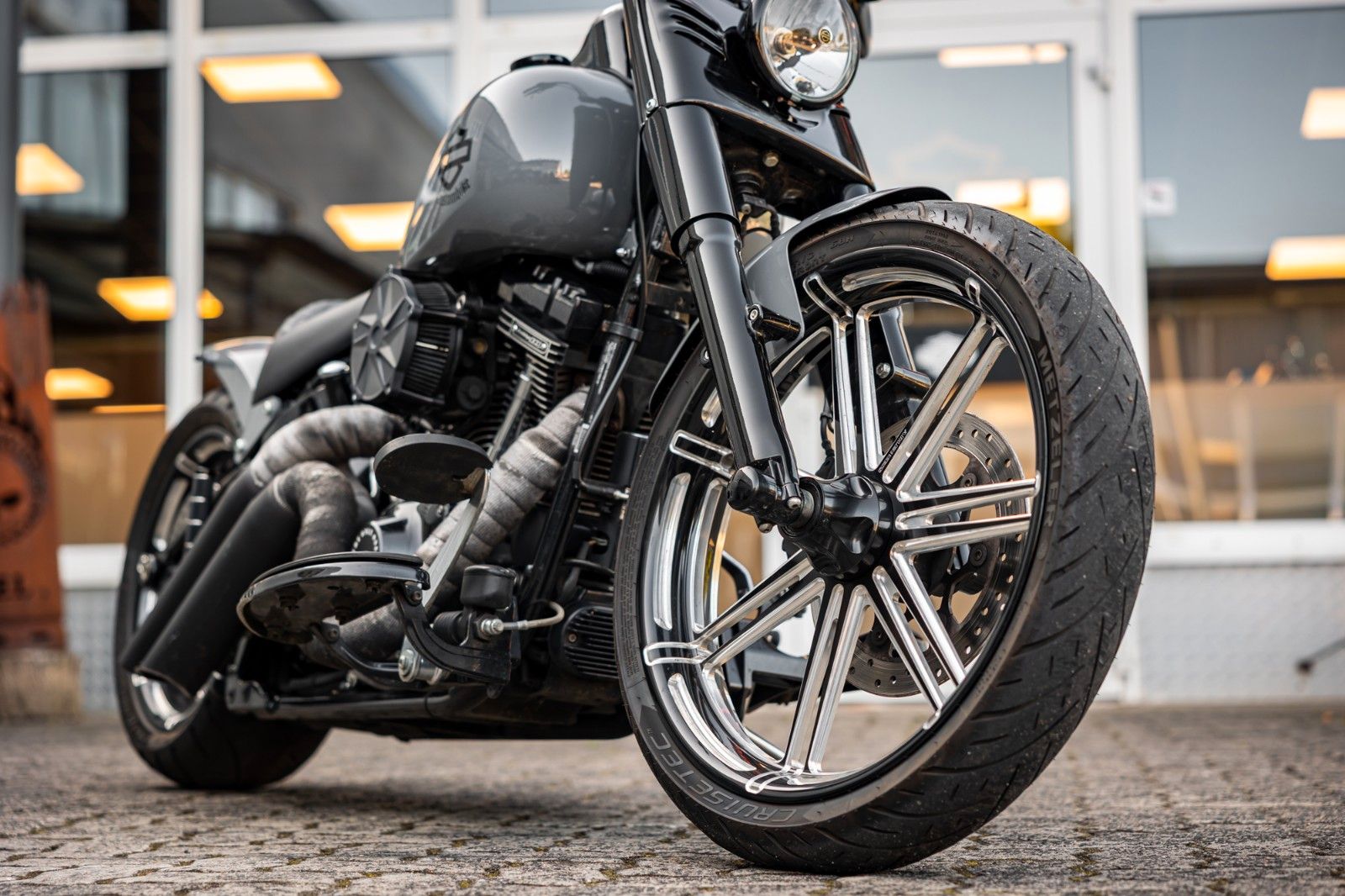 Fahrzeugabbildung Harley-Davidson FLSS SOFTAIL SLIM S 110 cui - Heckumbau -