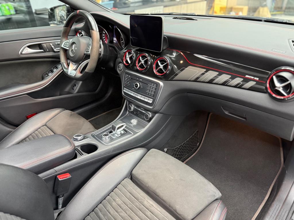 Mercedes-Benz CLA 45 AMG