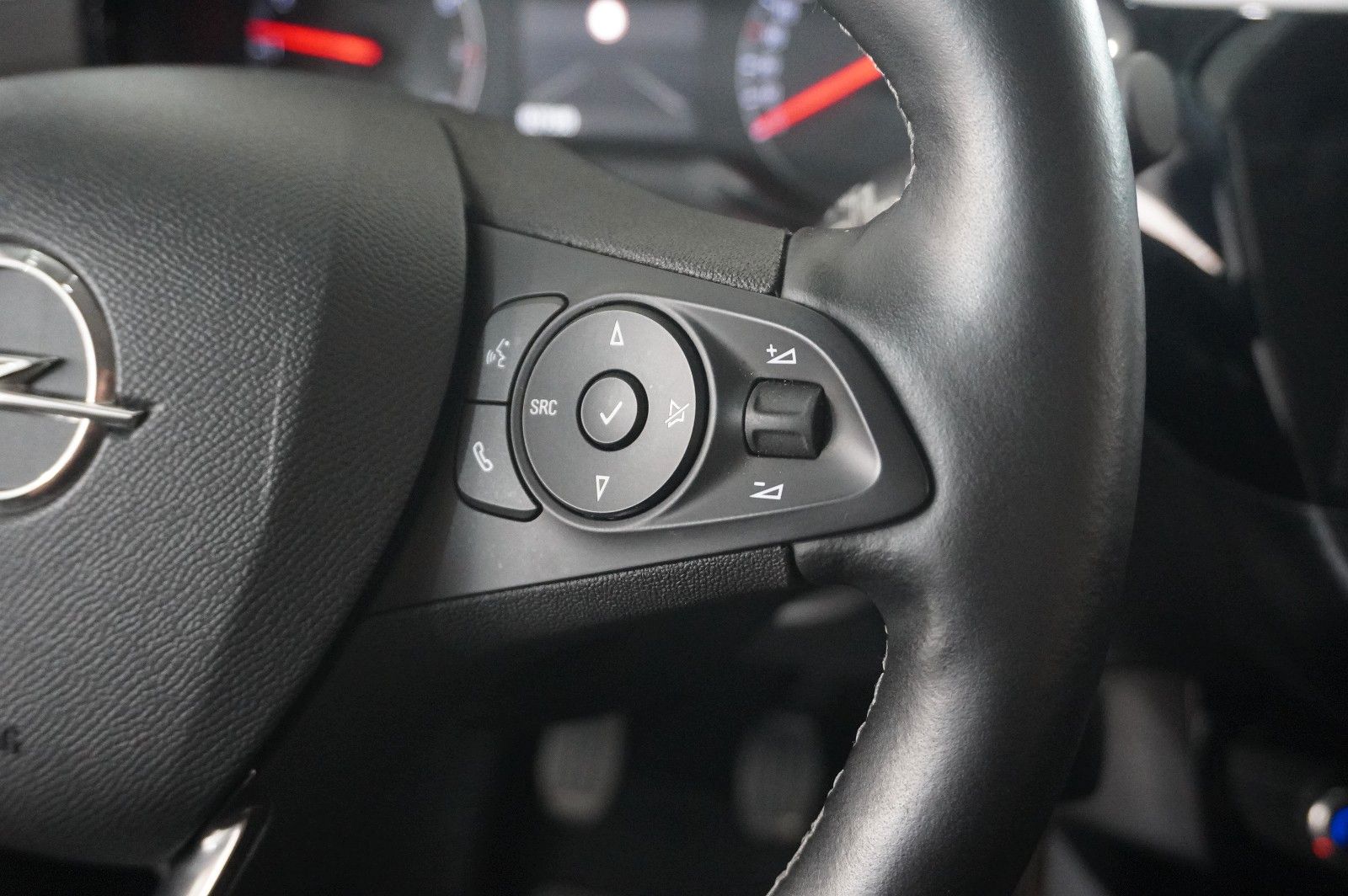 Fahrzeugabbildung Opel Corsa F 1.2 EDITION NAVI/KAMERA/SPORT/LHZ/DAB+
