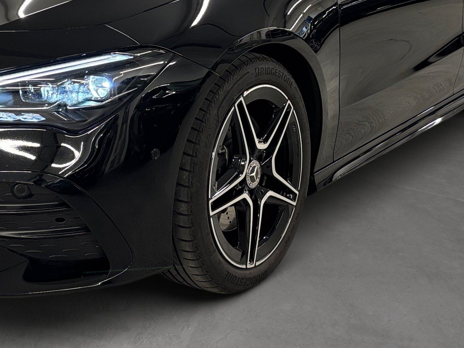 Fahrzeugabbildung Mercedes-Benz CLA 200 AMG*Burmester*Distro*Night*MultiBeam*360