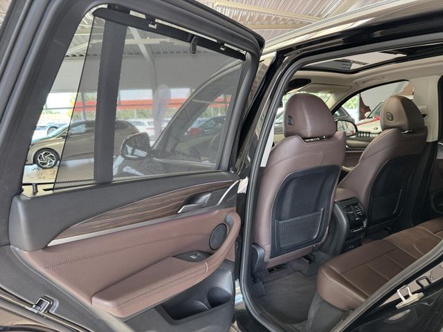 BMW X3 — Foto 31