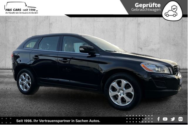 Volvo XC60 Summum AWD 2.H NAV XEN LED PANO MEM KAM AHK