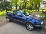 Volkswagen Golf Cabrio "Erdbeerkörbchen" 1994 - Volkswagen Golf: Cabrio, 1er