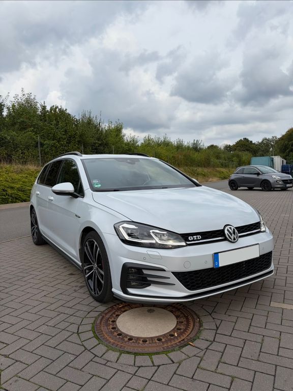 Image of Volkswagen Golf