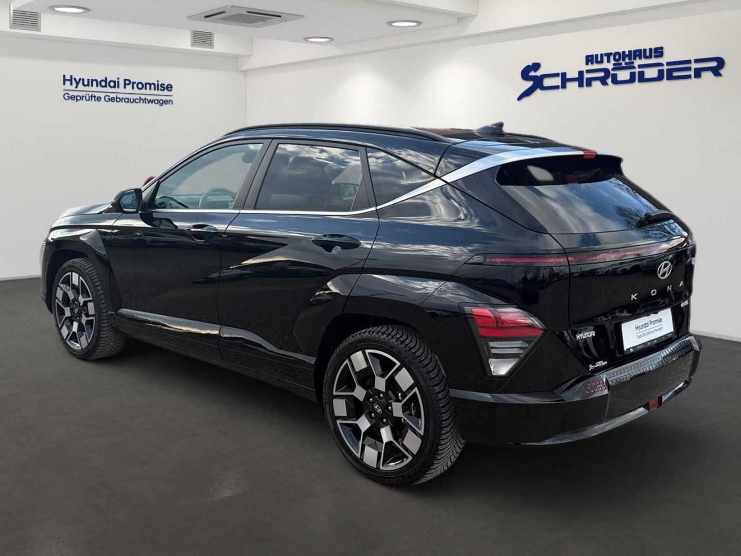 Fahrzeugabbildung Hyundai KONA Elektro PRIME 65,4kWh SITZ-P+ALLWETTER+360°