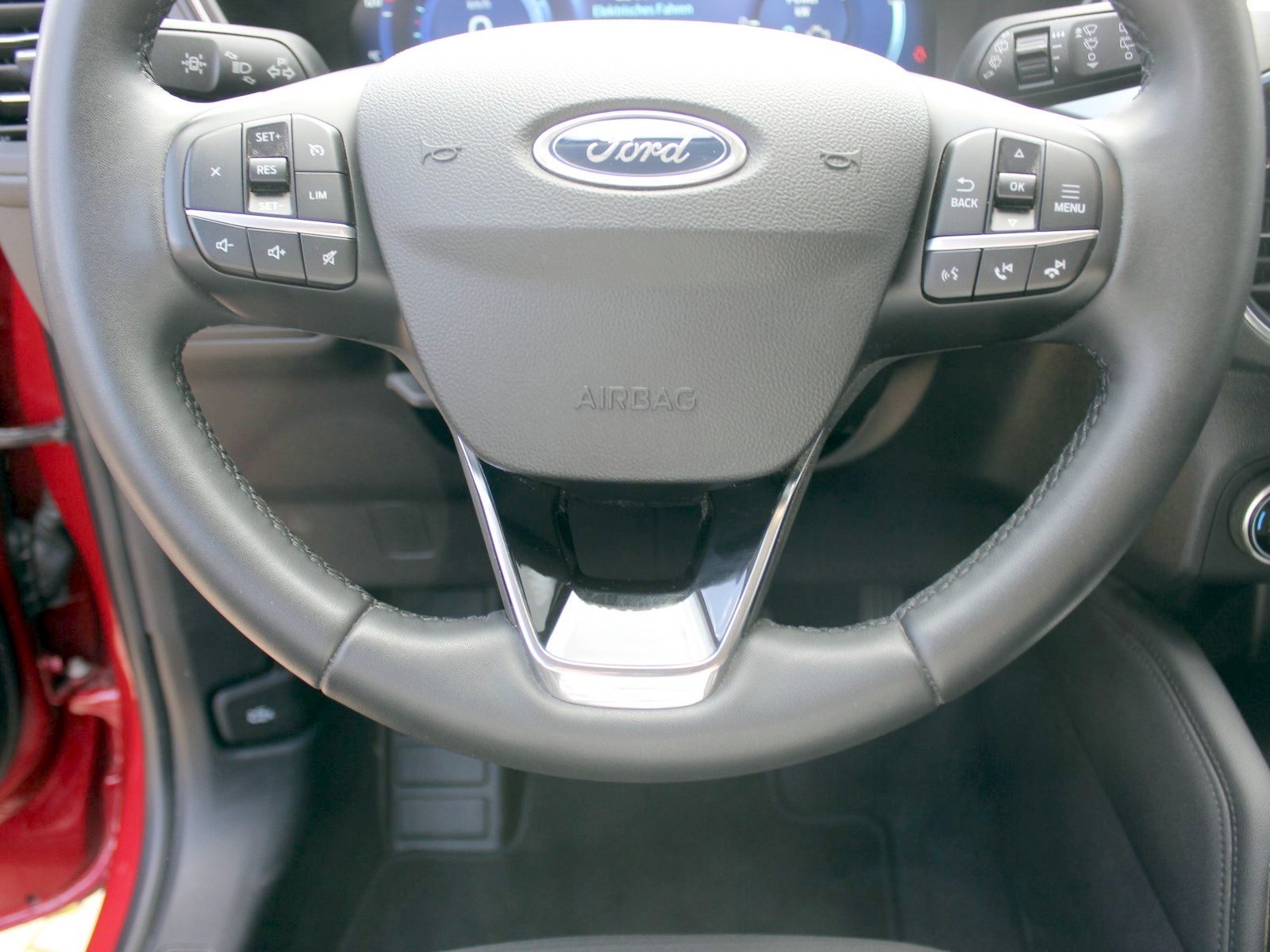 Fahrzeugabbildung Ford Kuga Plug-In Hybrid Titanium 2,5 Duratec