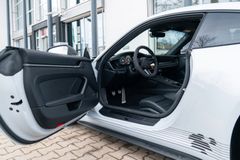 ANDERE Techart T Sport R/ SCHALTER/ 505 PS/ MATT CARBON ANDERE Techart T Sport R/ SCHALTER/ 505 PS/ MATT CARBON