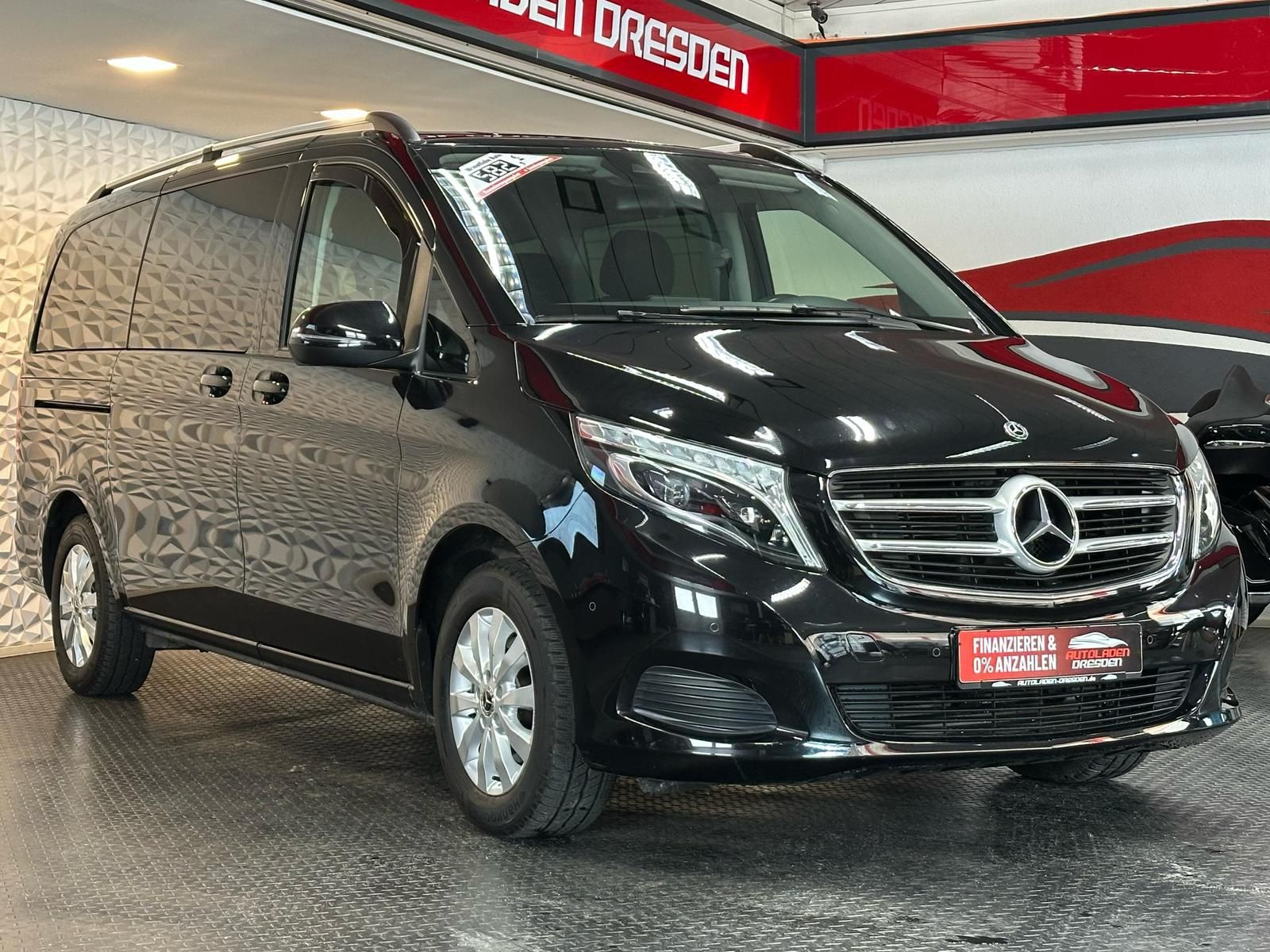MERCEDES-BENZ V220d LANG LED#AHK#NAVI#PDC#TEMPO#SHZ#8SITZE - Image 2