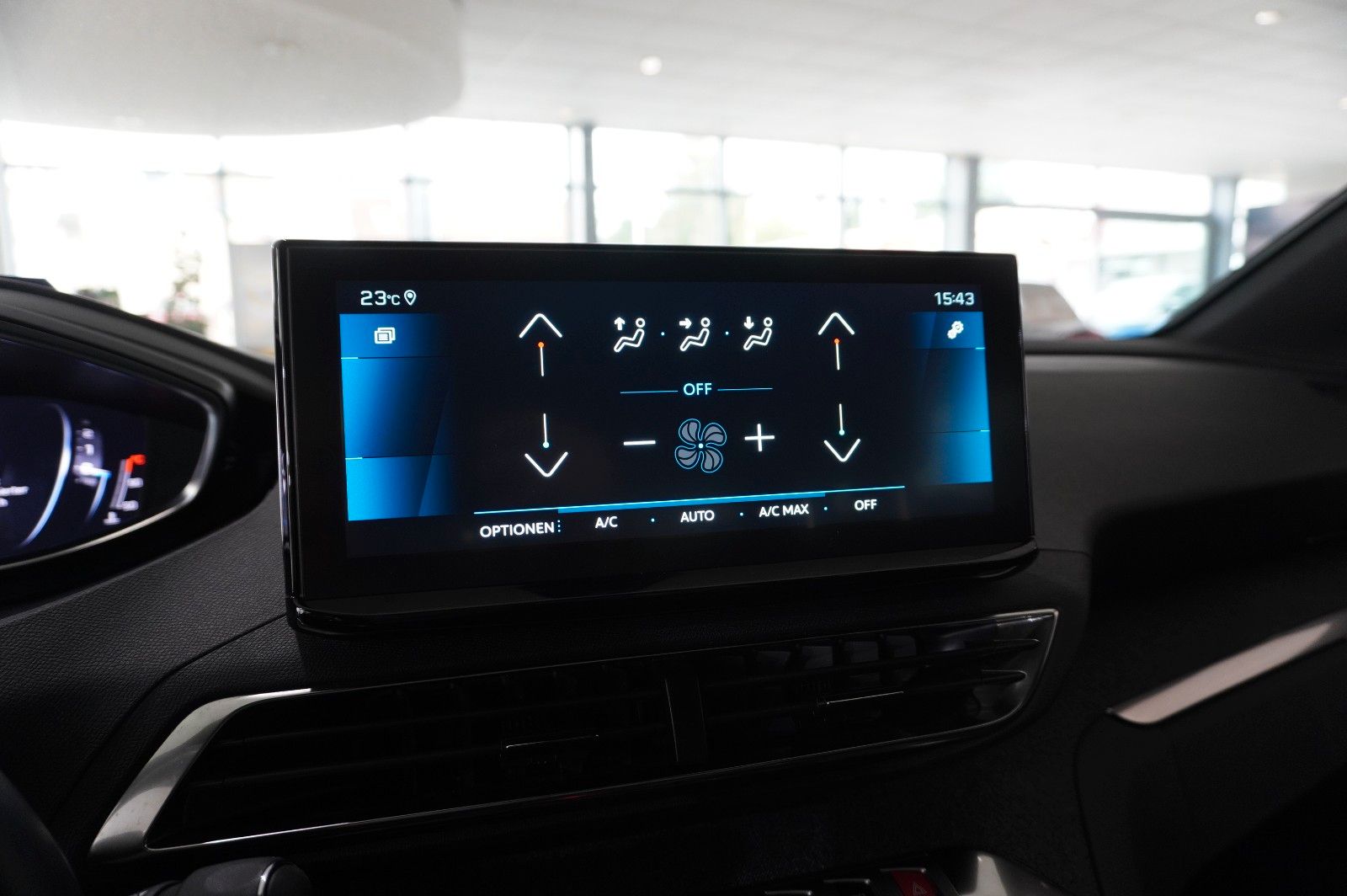 Fahrzeugabbildung Peugeot 3008 1.2T ALLURE PACK NAVI/LED/KAMERA/SH/SPORT