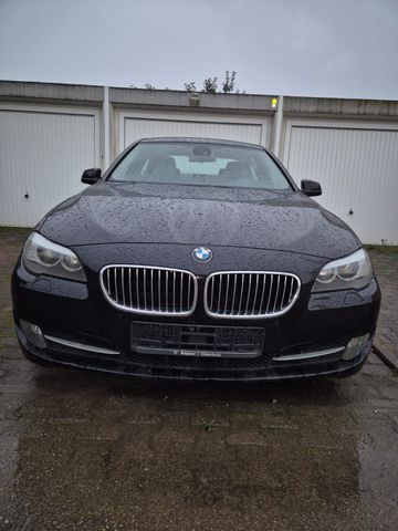 BMW 523i Volleder, HeadUp, Standheizung, 8...