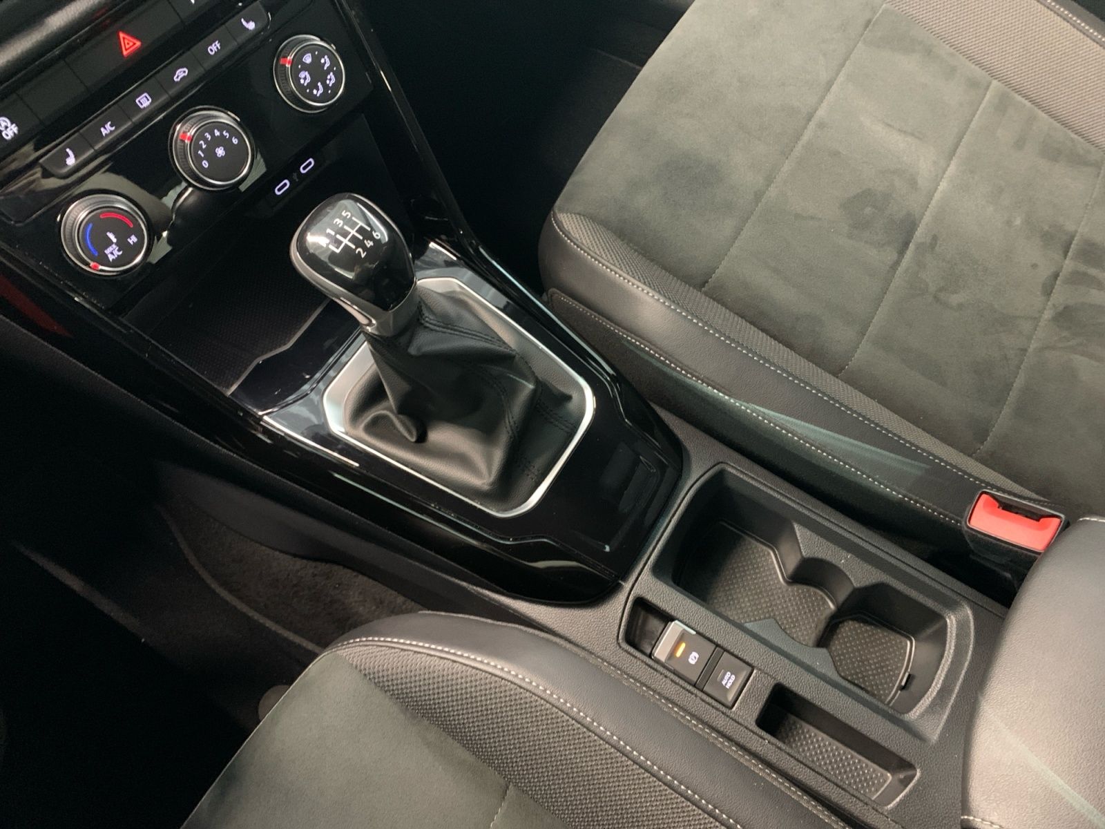 Volkswagen T-Roc - Bild 18