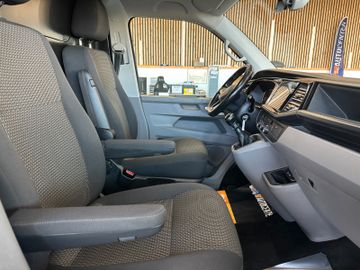 MYAUTOCENTER – Gebraucht- und Jahreswagen mit Werkstattservice in Pfaffenhofen Volkswagen T6.1 Transporter Kasten 4MOTION *1. Hand*AHK*LED