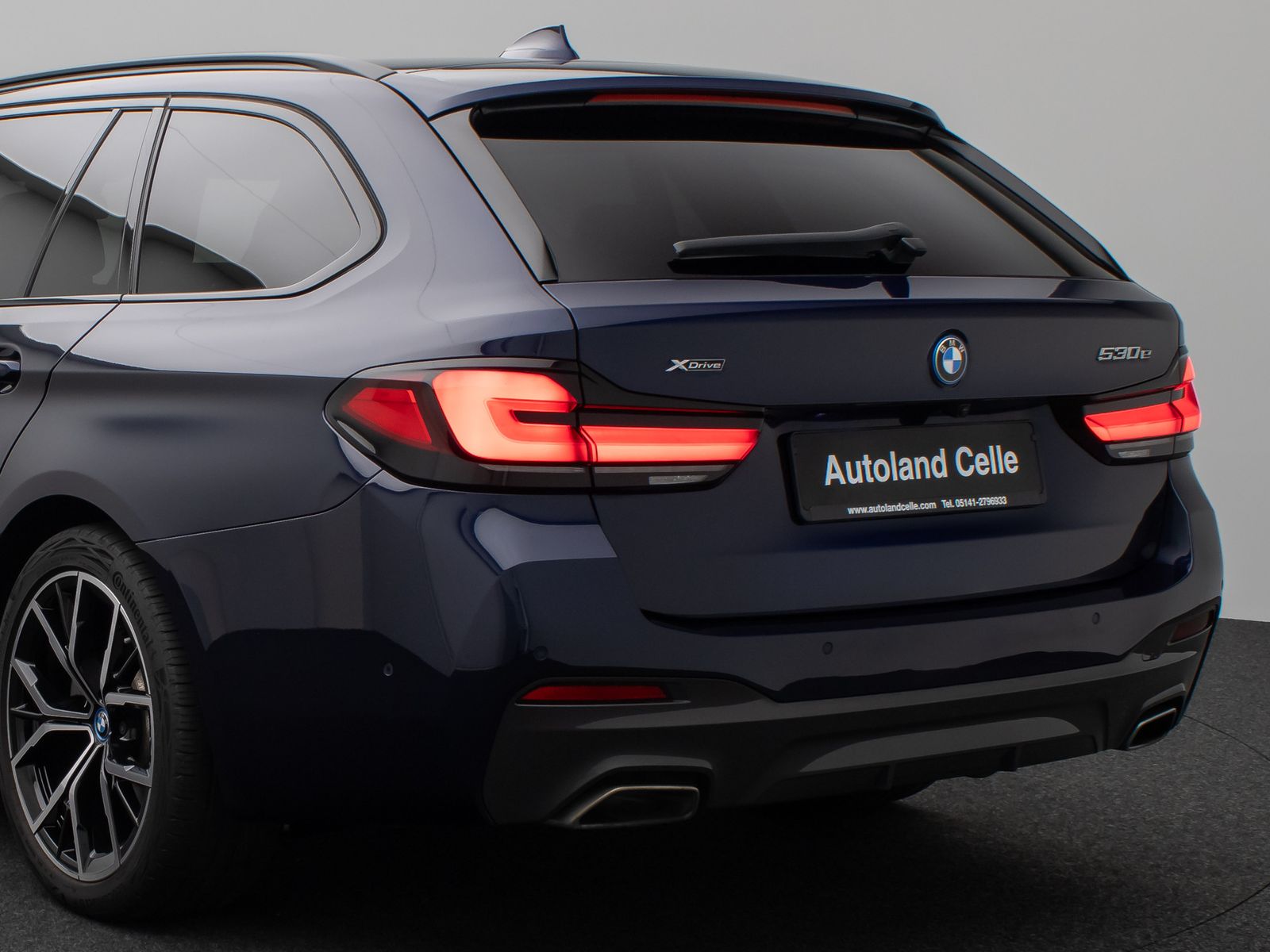 Fahrzeugabbildung BMW 530e xD M Sport Massage Laser HUD DAB Individual