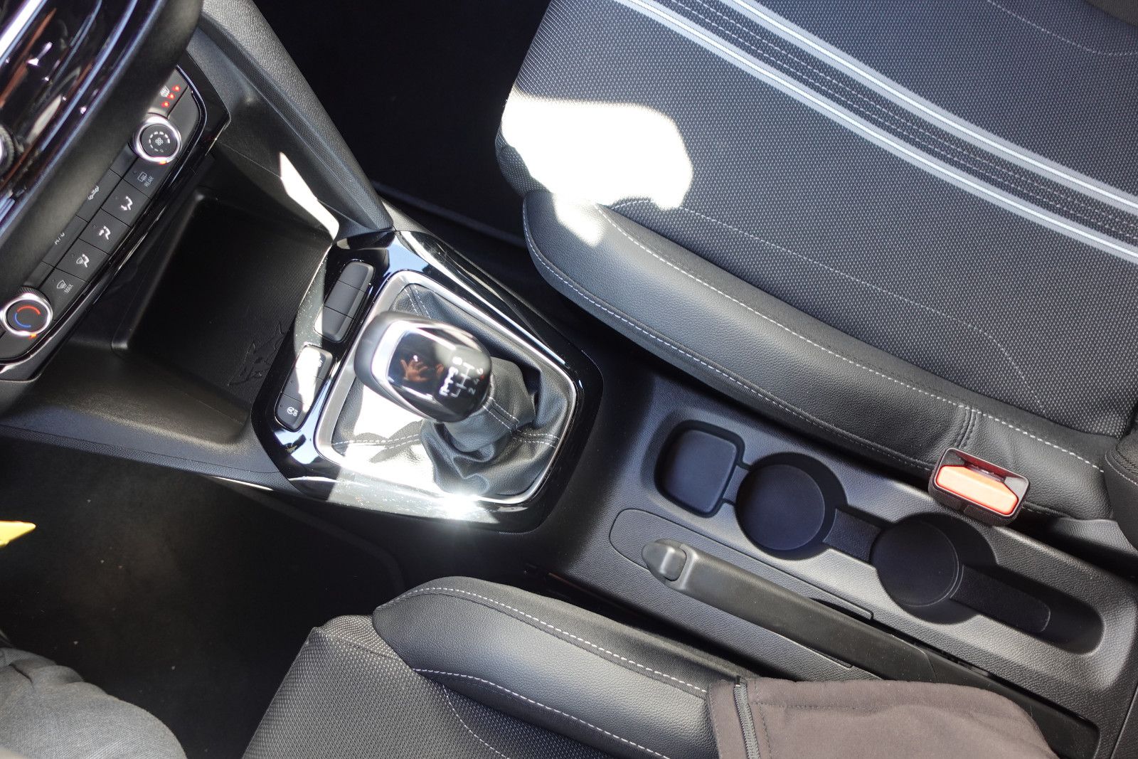 Fahrzeugabbildung Opel Corsa GS 1.2T,Kamera,Sitzhzg,Allwetter,LED,DAB+