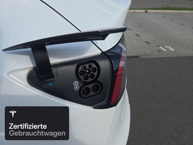 Tesla Model Y Long Range AWD foto 19