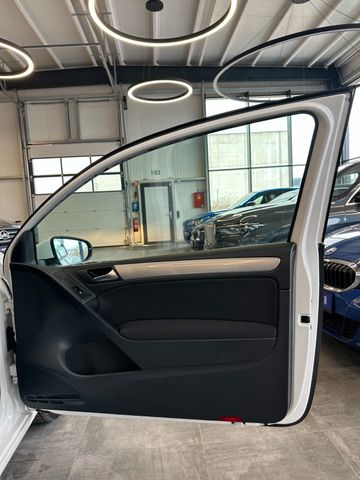 Volkswagen Golf VI Trendline *DSG*