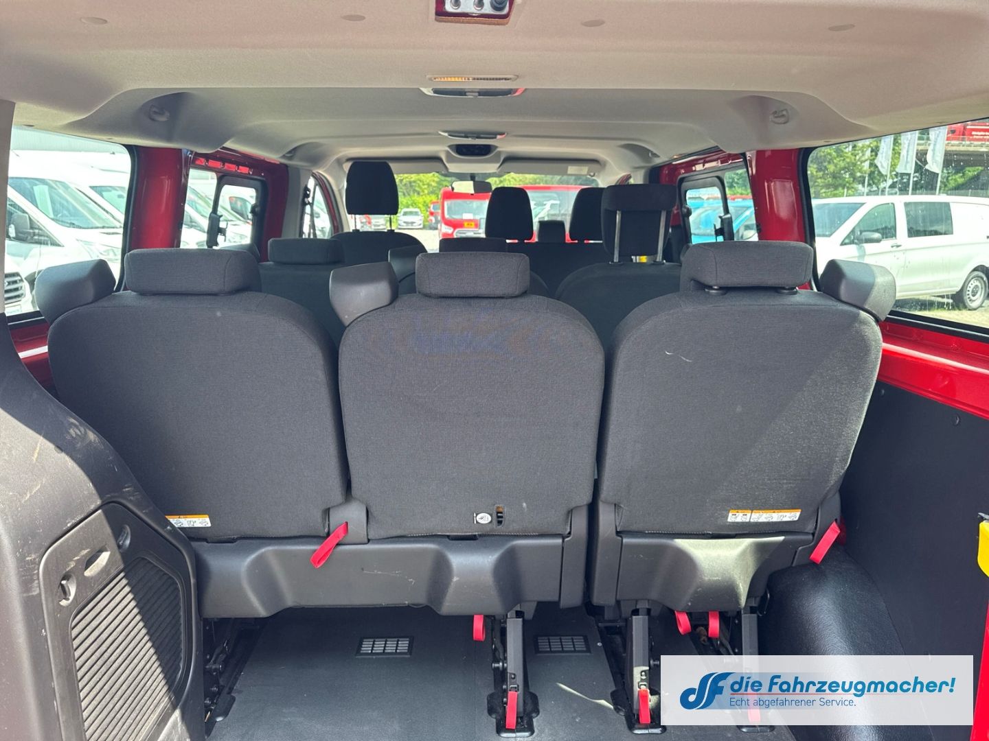 Fahrzeugabbildung Ford Transit Custom Kombi 300 L1 2.2 TDCi *8459