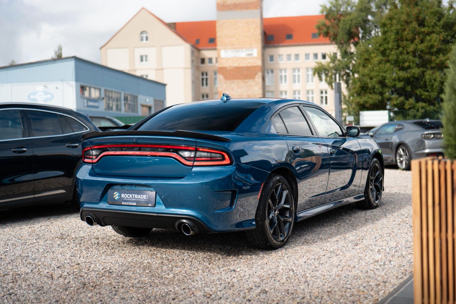 Fahrzeugabbildung Dodge Charger 5.7 V8 HEMI R/T Night-Paket Performance