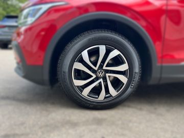 Volkswagen Tiguan - 5