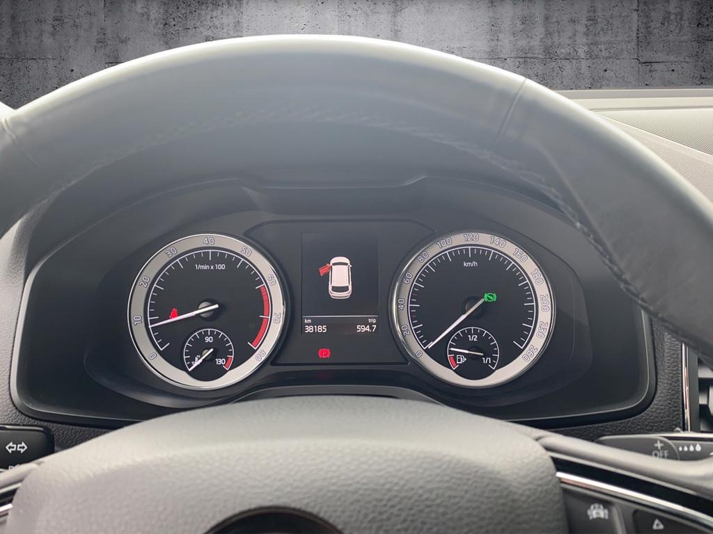 Skoda Karoq 1.5 TSI Style DSG AHK+LED+ACC+RFK+SHZ