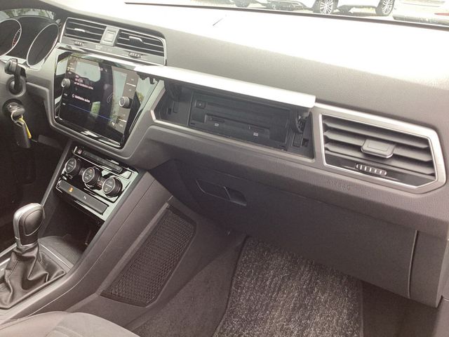 Touran 2.0TDI Comfortline DSG + AHK starr , WR+