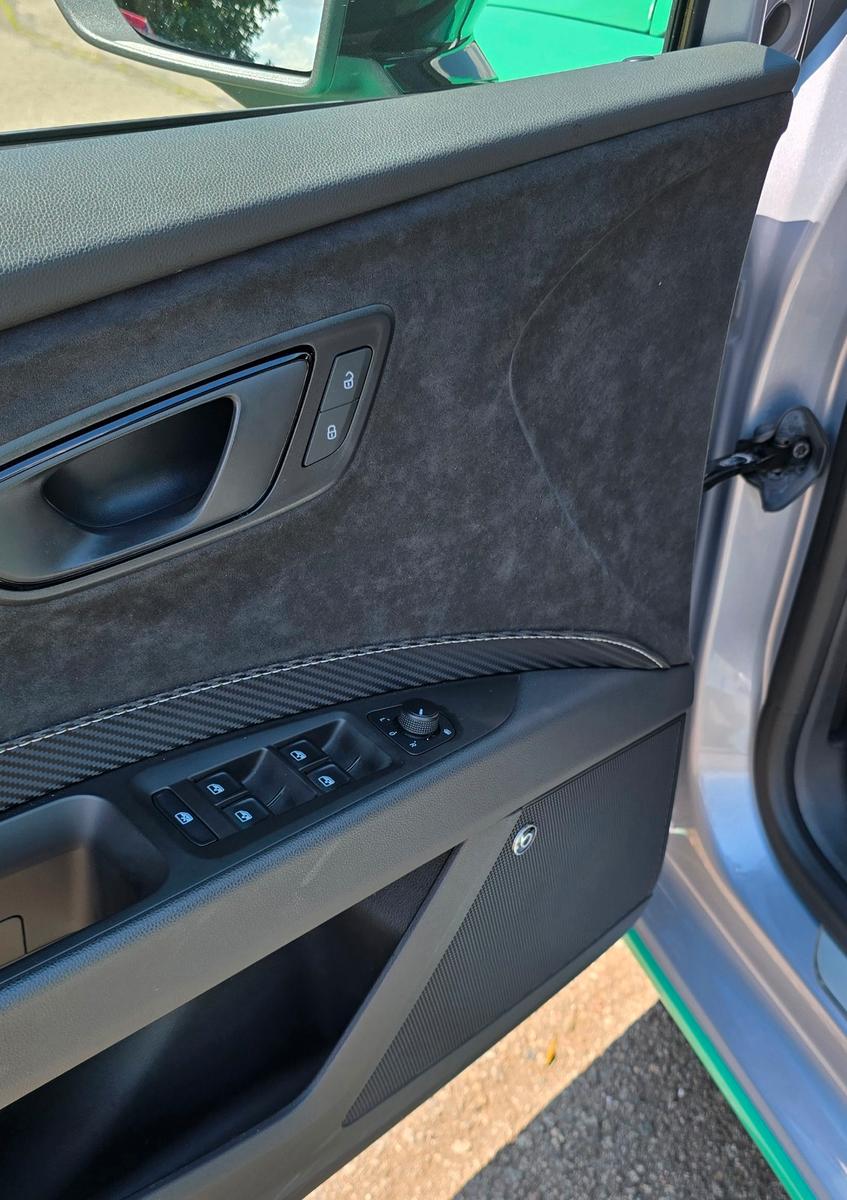 Seat Leon Cupra ST 300 4Drive | Schalensitze | Tuning