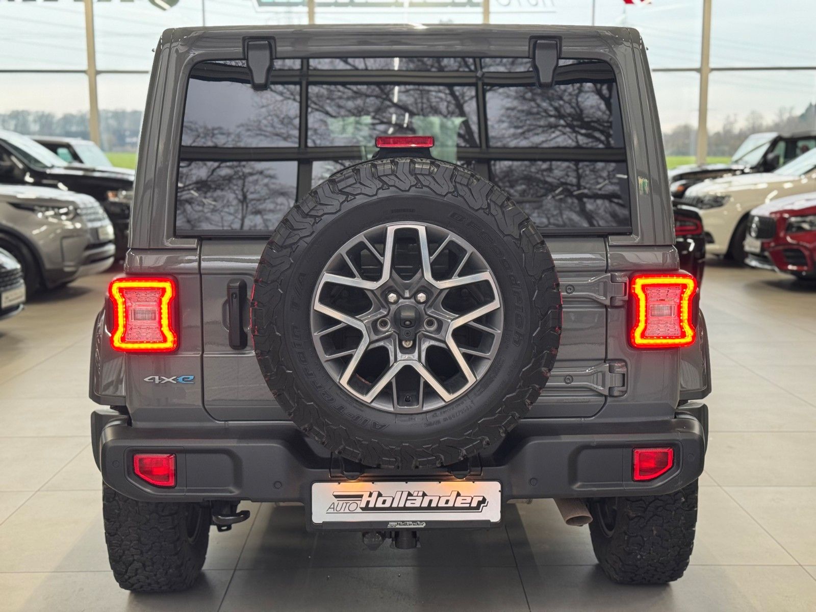 Fahrzeugabbildung Jeep Wrangler Unlimited 2.0 4xe Plug-In Hybrid Sahara