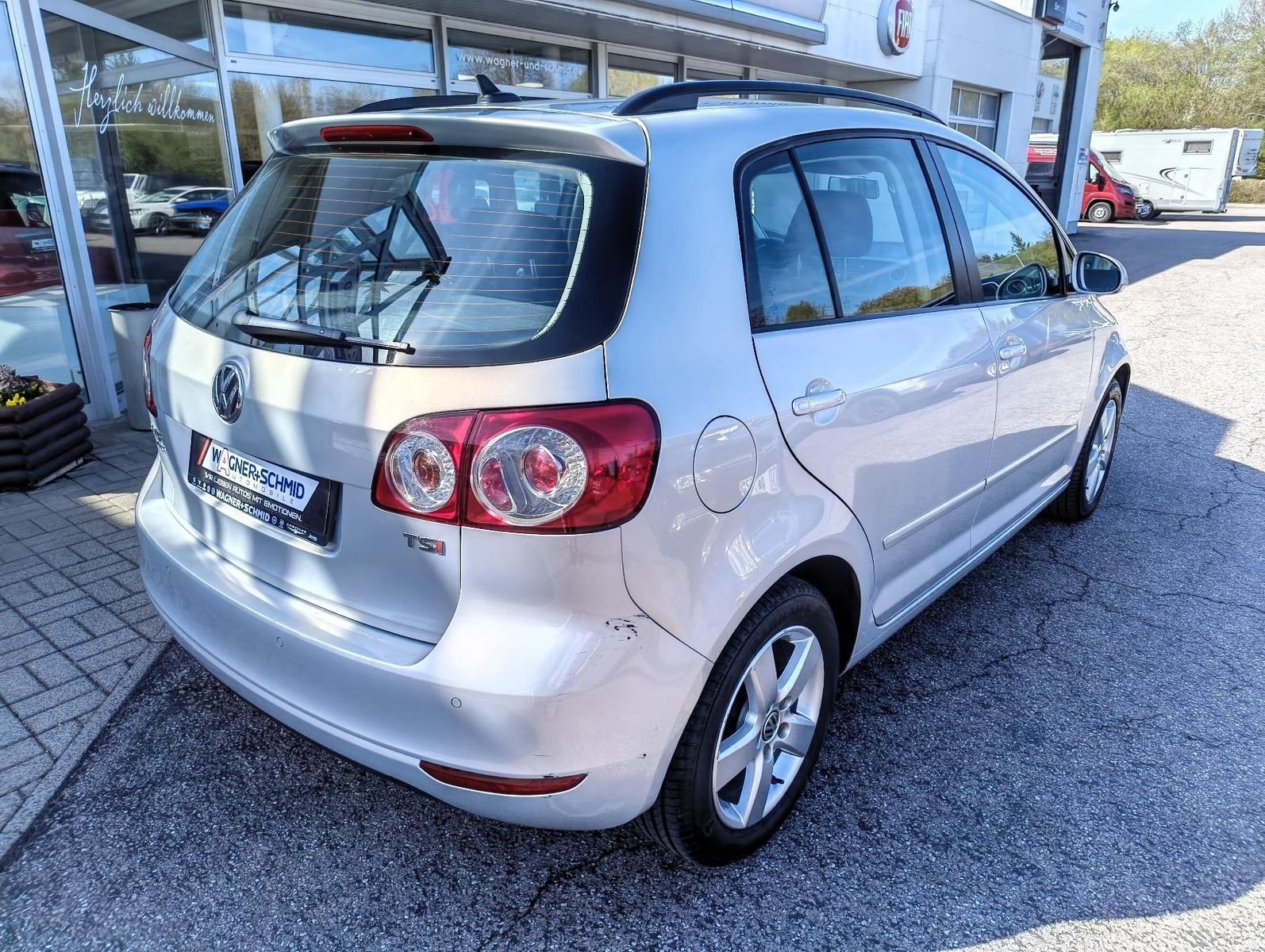 Fahrzeugabbildung Volkswagen Golf VI Plus Comfortline 1.4 TSI DSG + SHZ + A/C