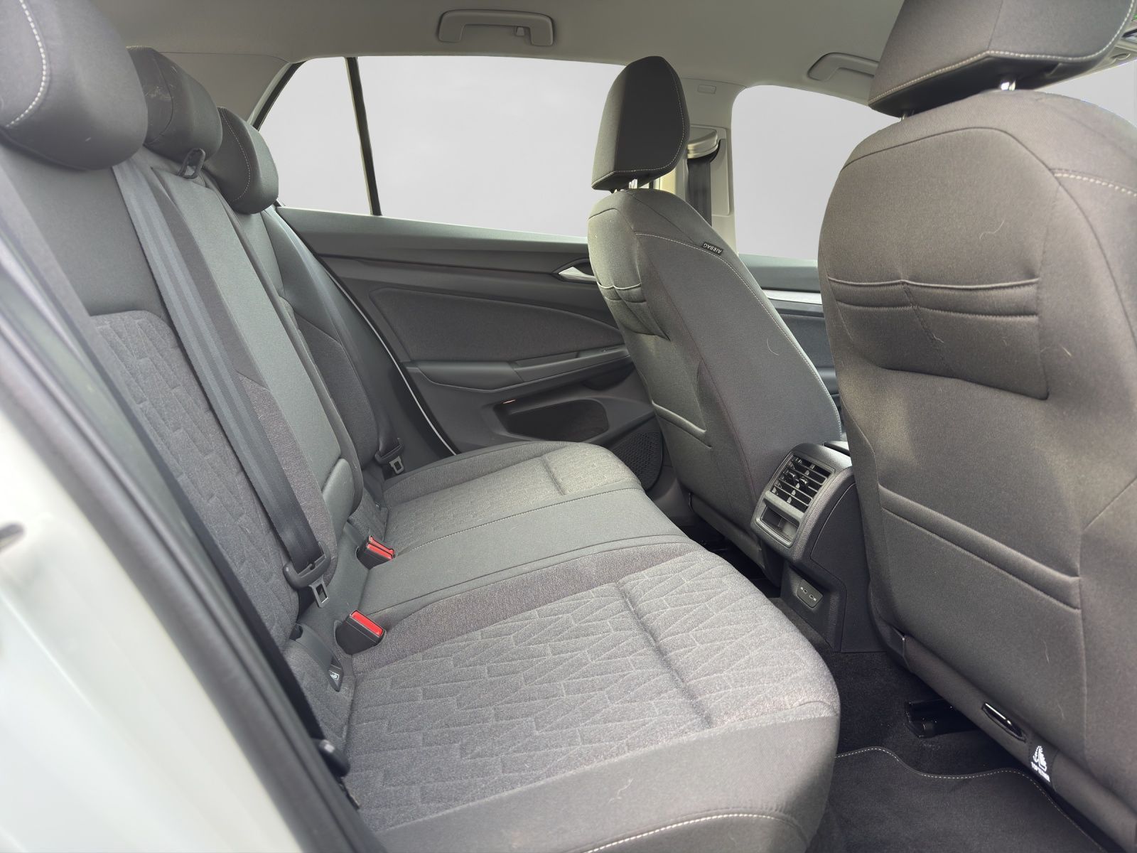 Volkswagen Golf - Bild 7