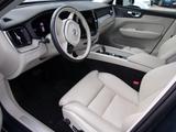 Volvo XC 60 B4 Plus Dark AWD - Volvo: X