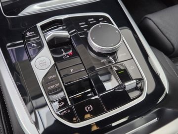 BMW X7 - 11