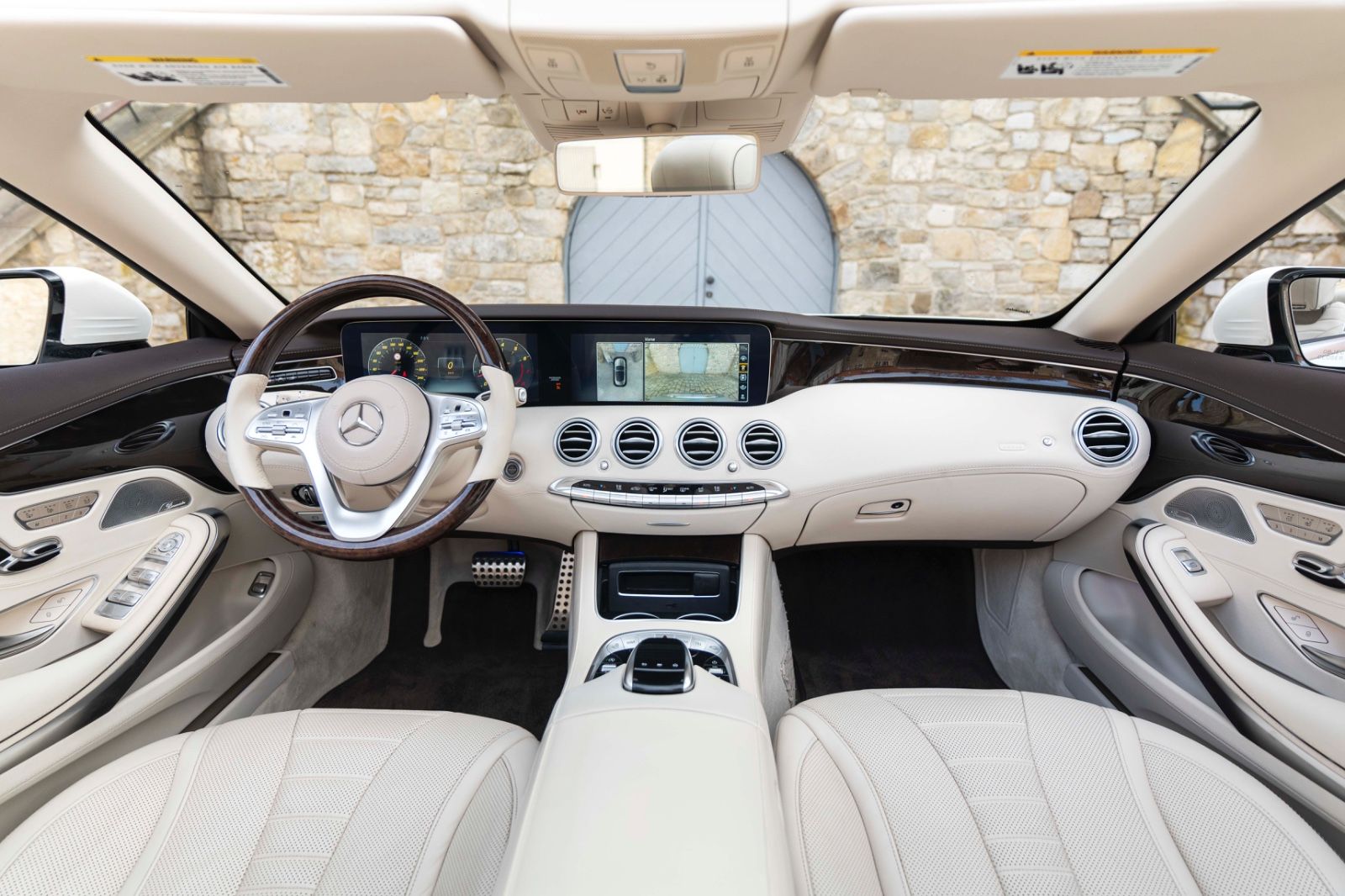 Fahrzeugabbildung Mercedes-Benz S 560 Cabriolet Burmester 360° LED ACC Massage